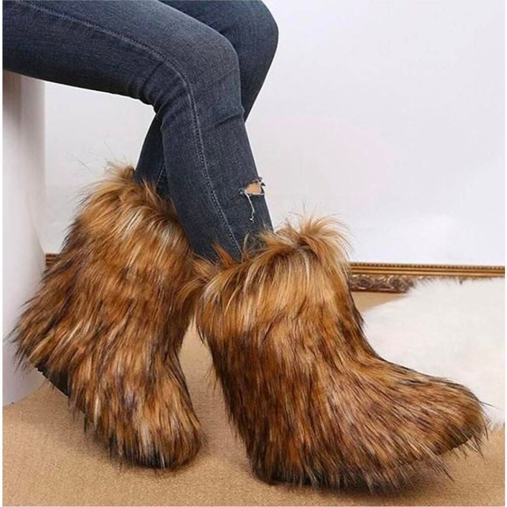 Women's Fluffy Faux Fur Boot